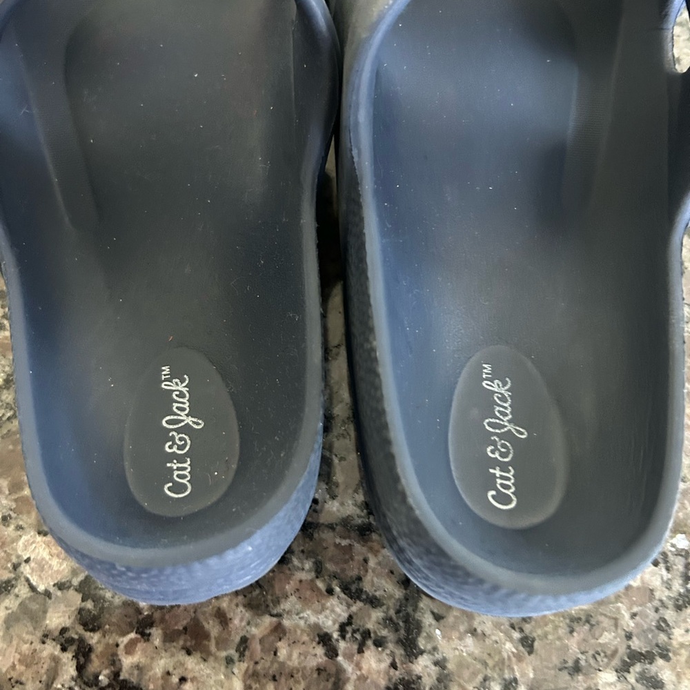 Cat & Jack Kids' Dark Blue Buckle Sandals - Picture 5 of 5